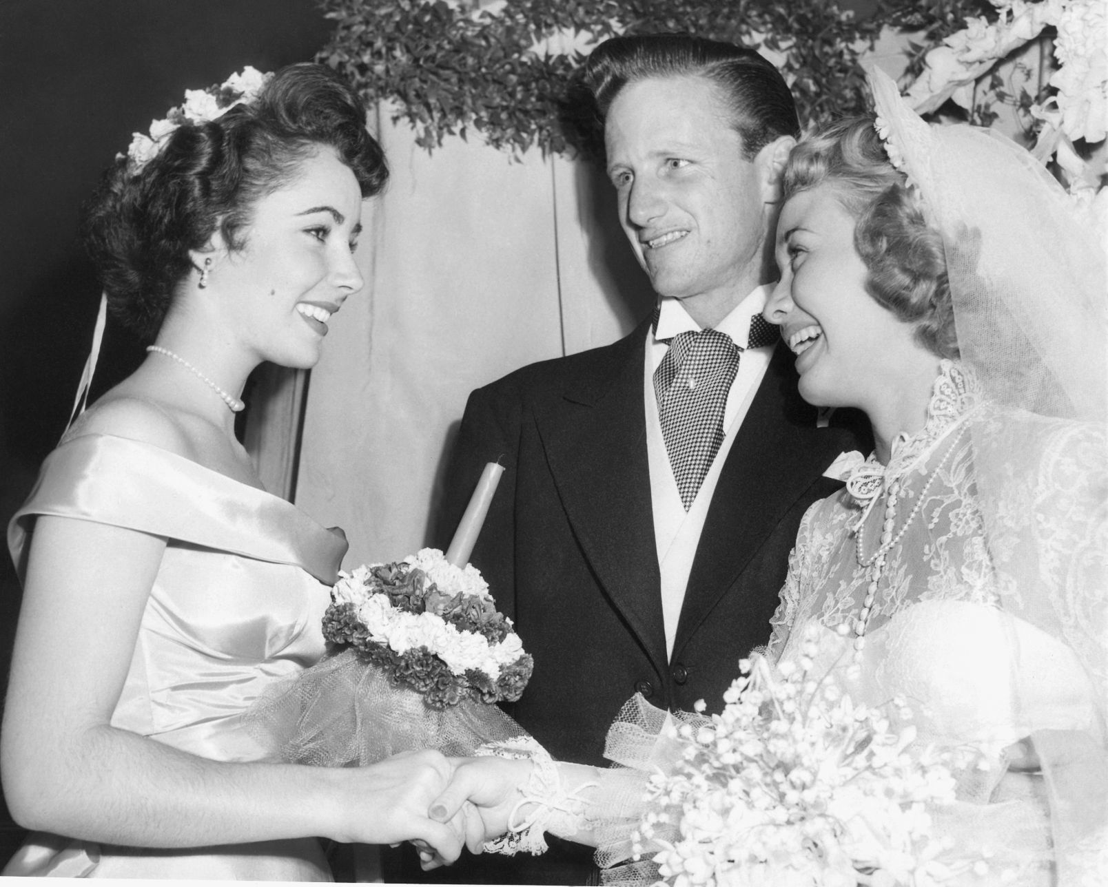 1949: Elizabeth Taylor and Jane Powell